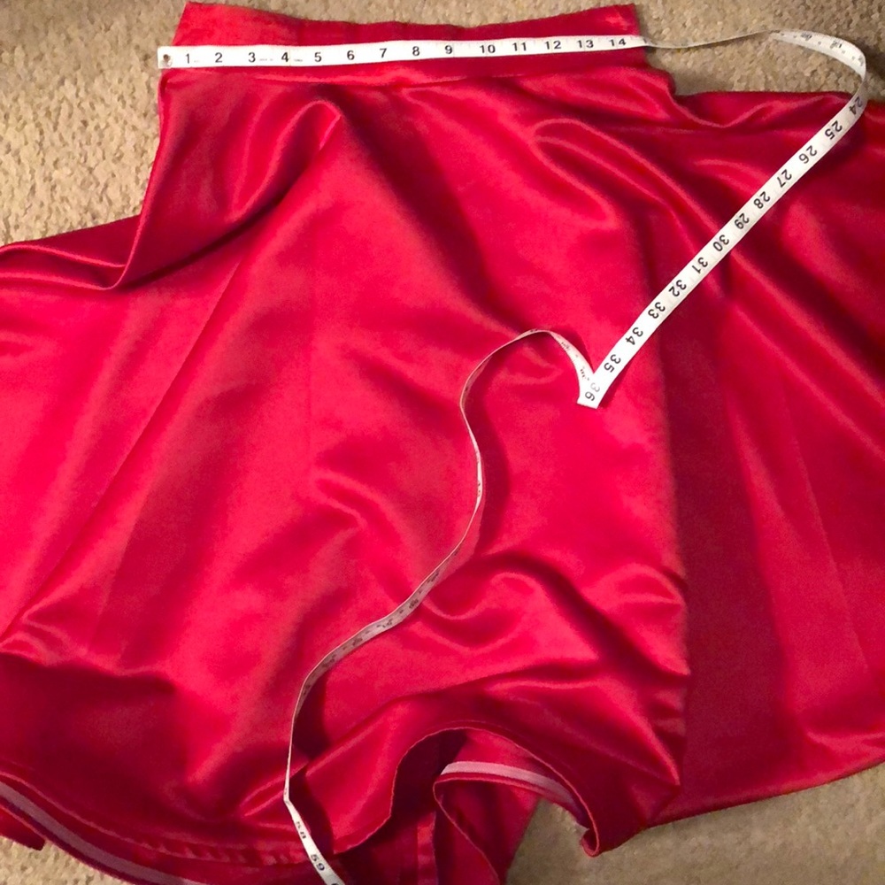 Falda roja - Picture 3 of 4